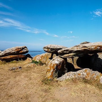 Trois dolmens