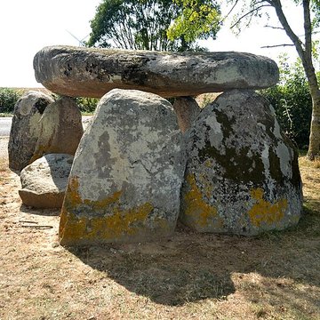 Dolmen dit de la Cour du Breuil