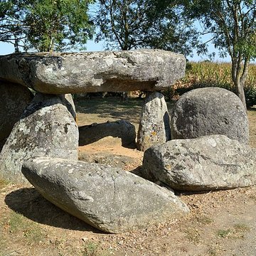 Dolmen dit de la Cour du Breuil