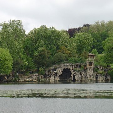 Parc et Grotte de Majolan à Blanquefort