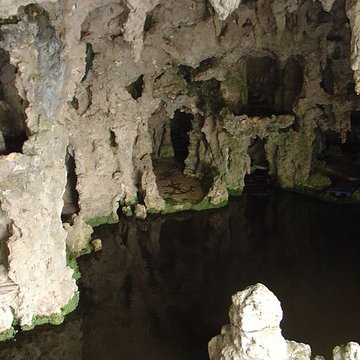 Parc et Grotte de Majolan à Blanquefort
