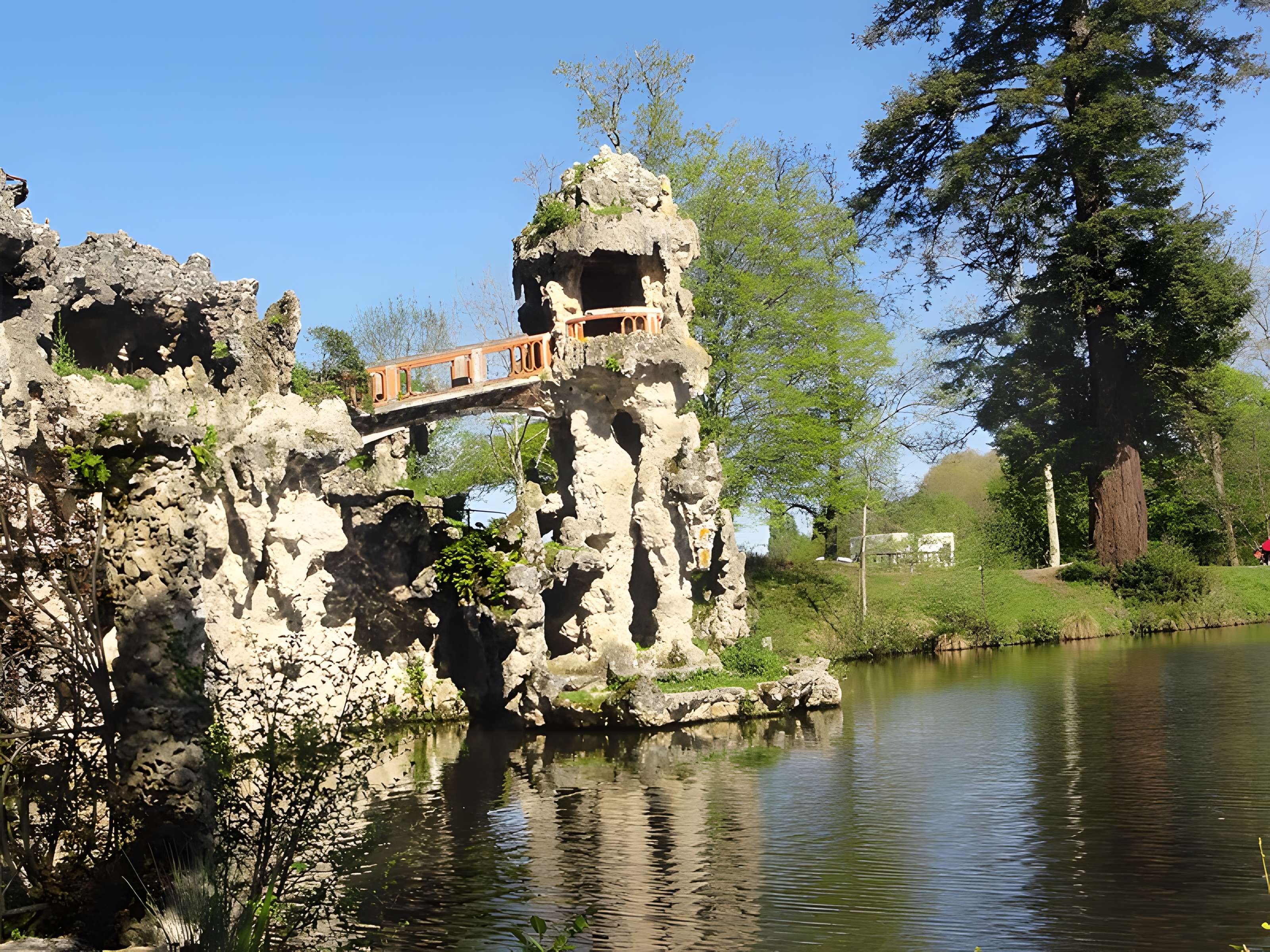 Parc et Grotte de Majolan à Blanquefort