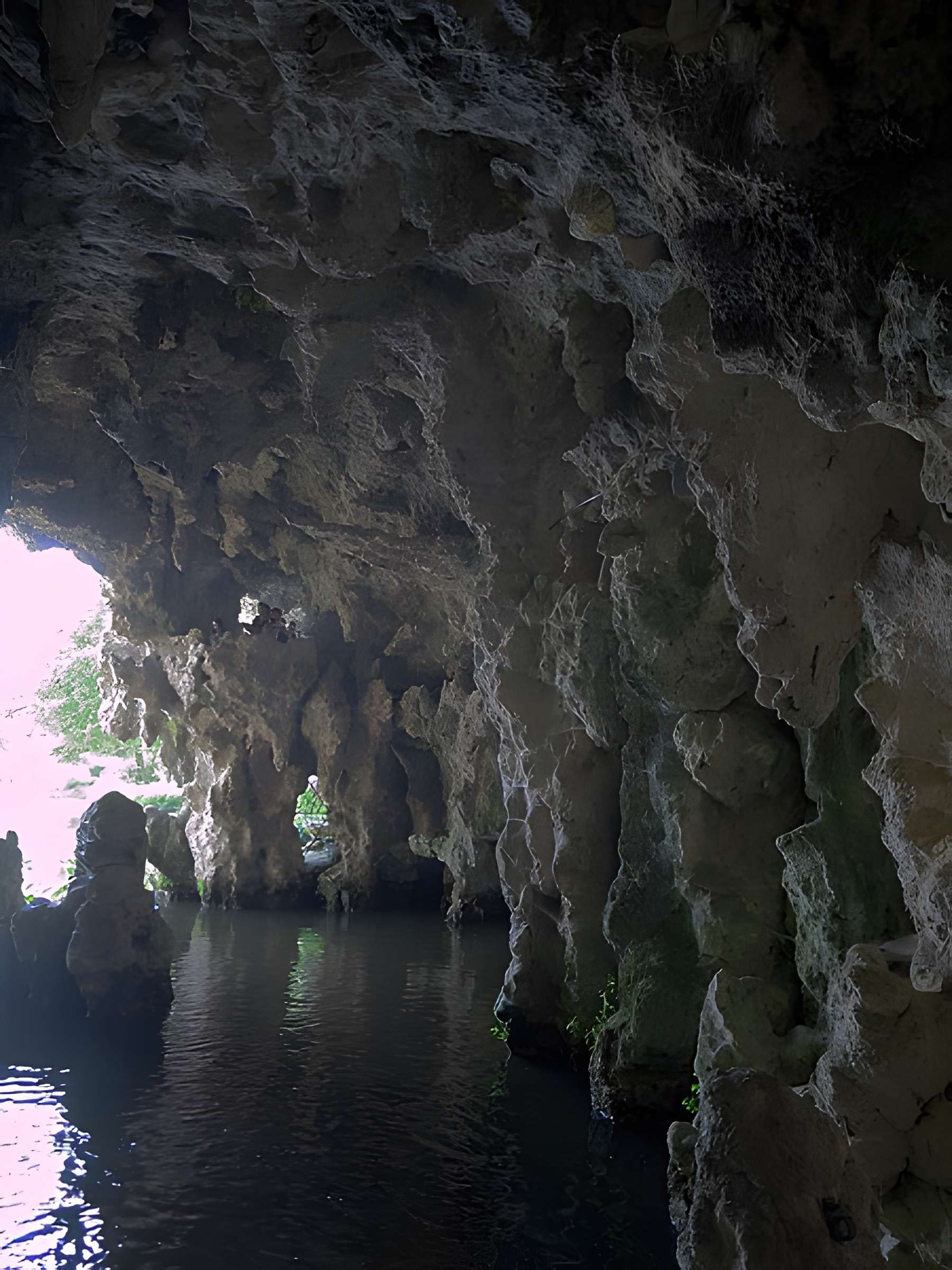 Parc et Grotte de Majolan à Blanquefort