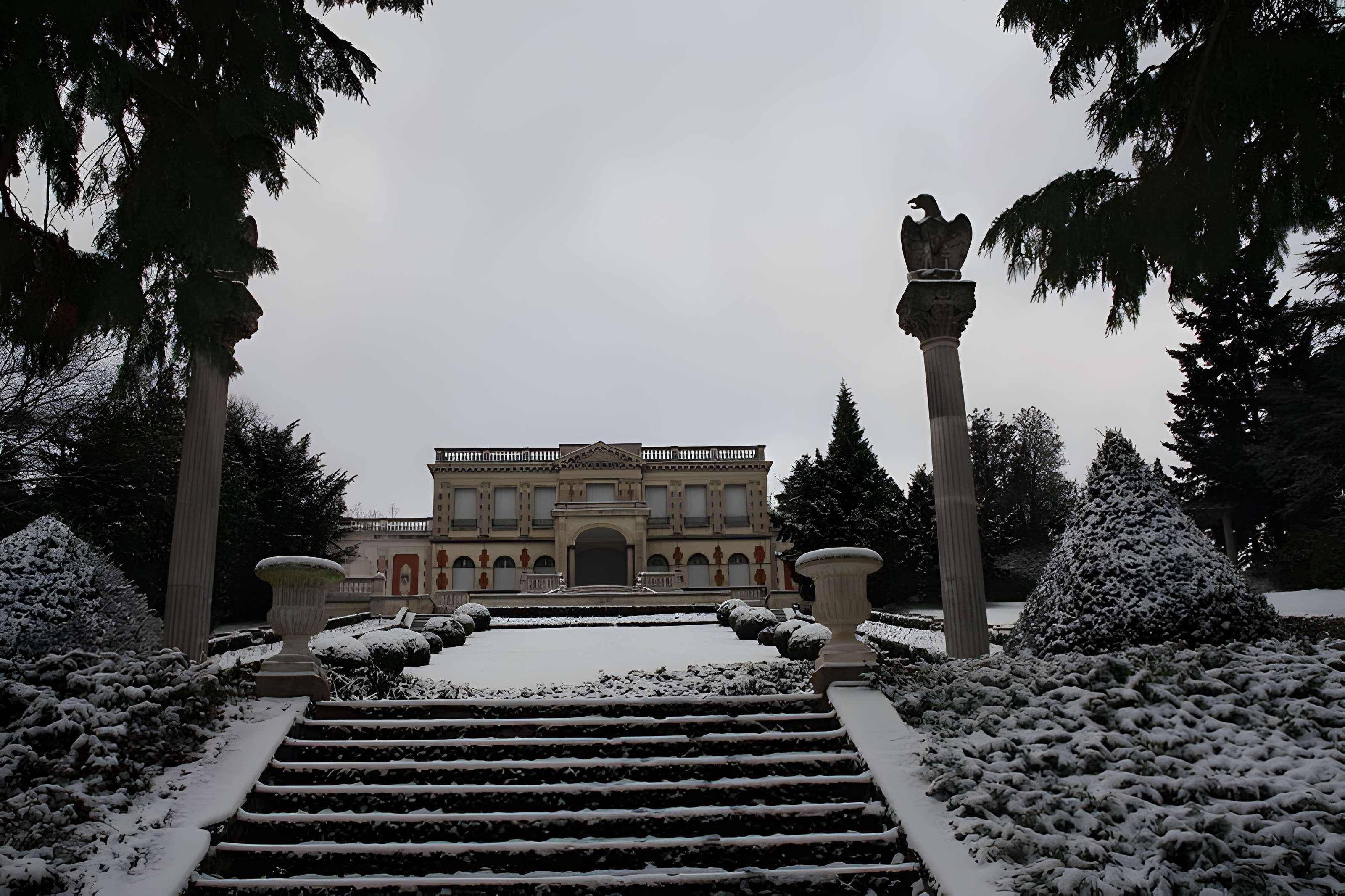 Parc et villa de la Louvière à Montluçon