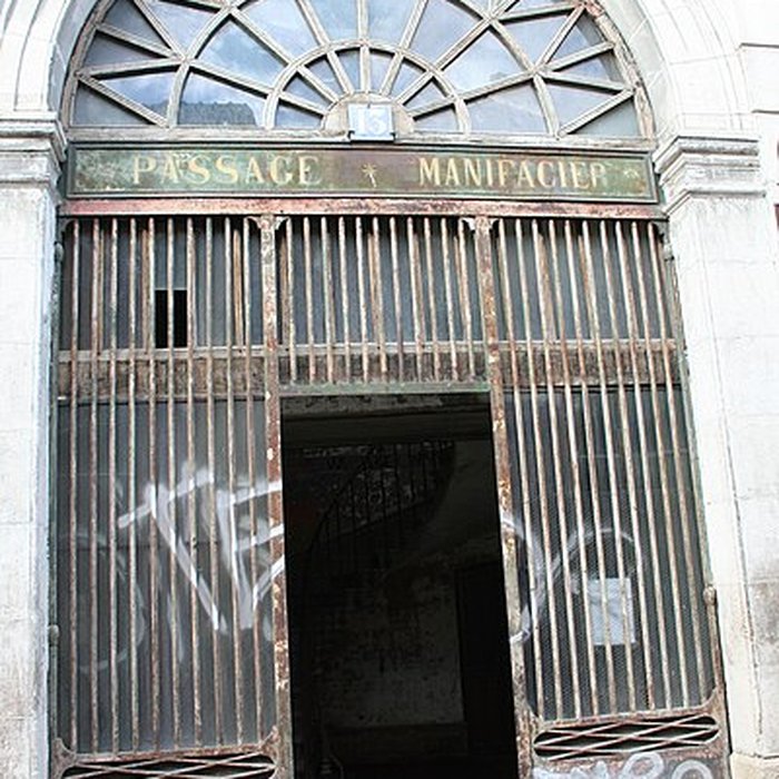 Photo de Passage couvert Manifacier dAuxerre