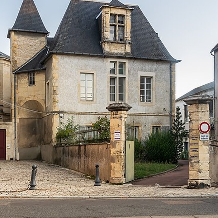 Photo de Petit château La Gloriette à Nevers