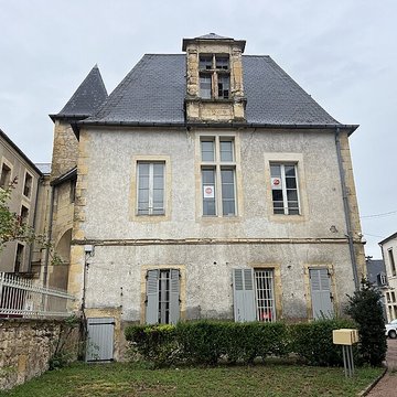 Petit château La Gloriette à Nevers
