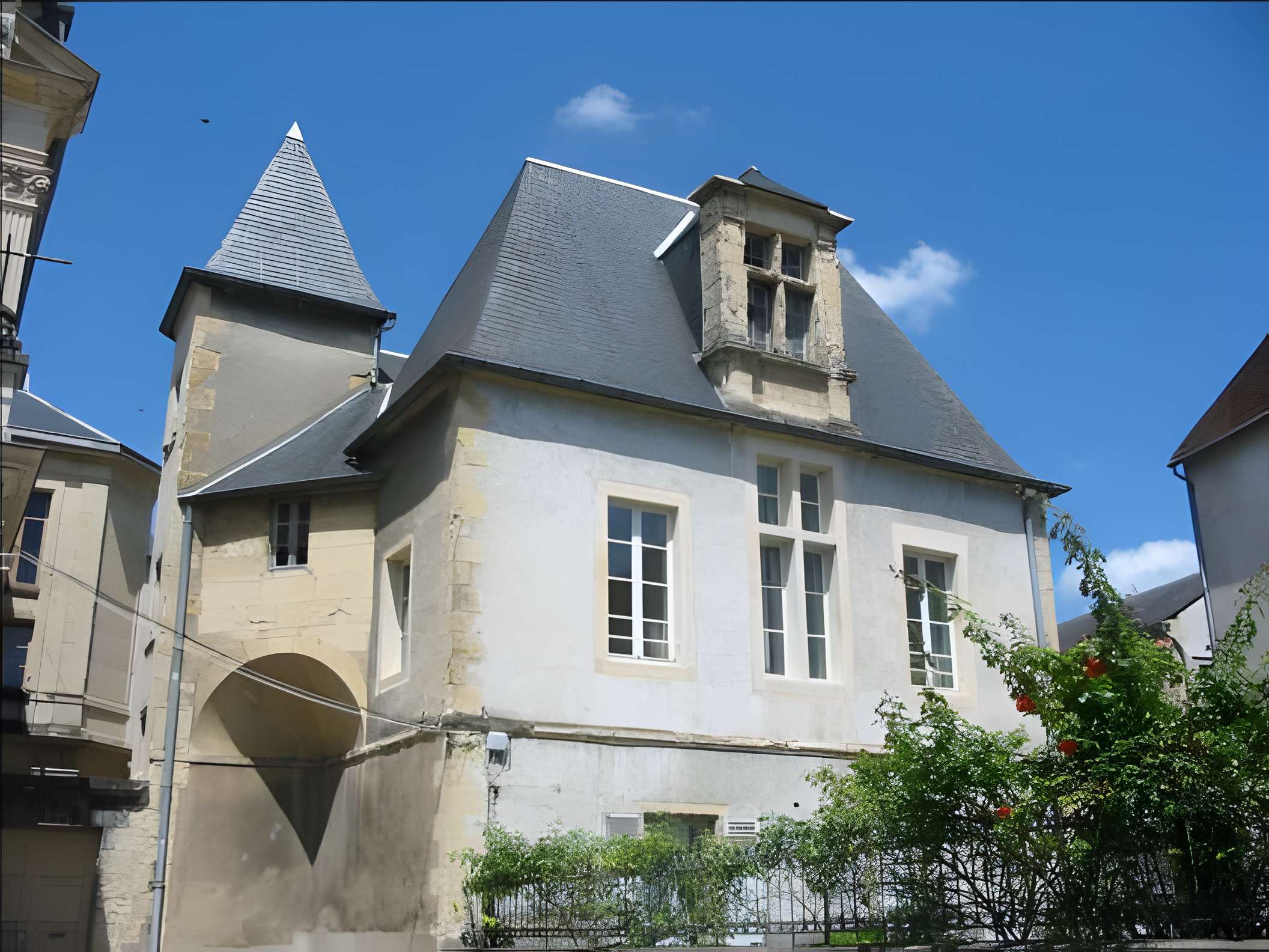 Petit château La Gloriette à Nevers