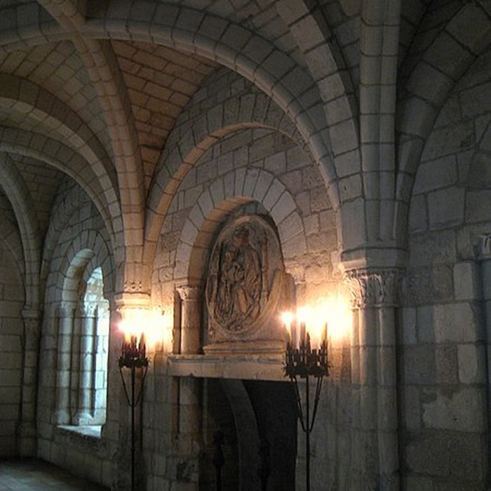 Photo de Vestiges du prieuré du Bas-Nueil