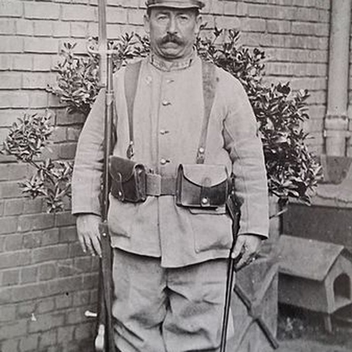 Photo de Manufacture darmes, actuellement Musée de lautomobile