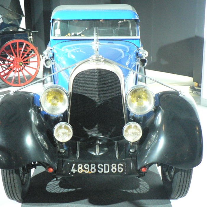 Photo de Manufacture darmes, actuellement Musée de lautomobile