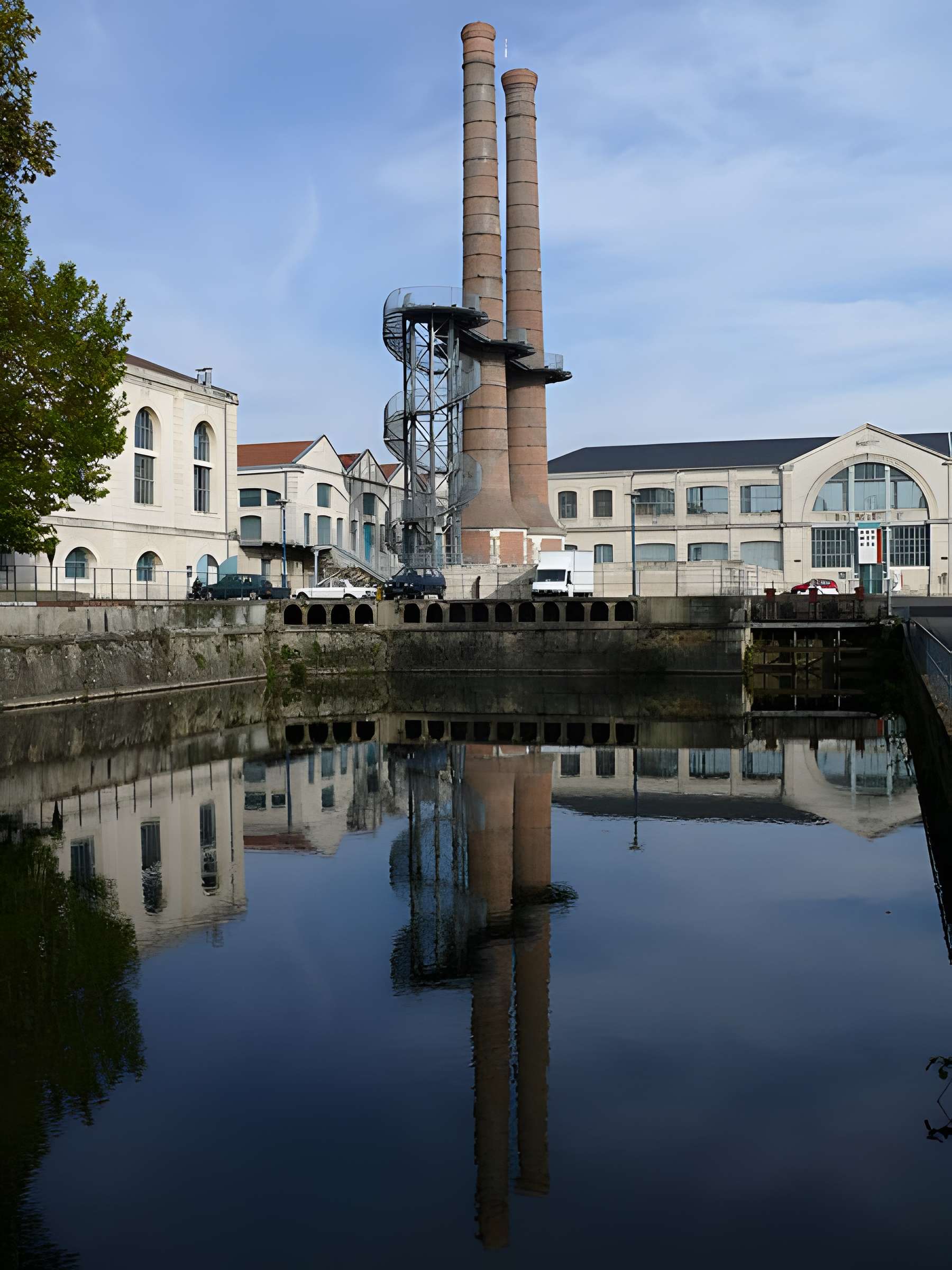 Manufacture d'armes, actuellement Musée de l'automobile