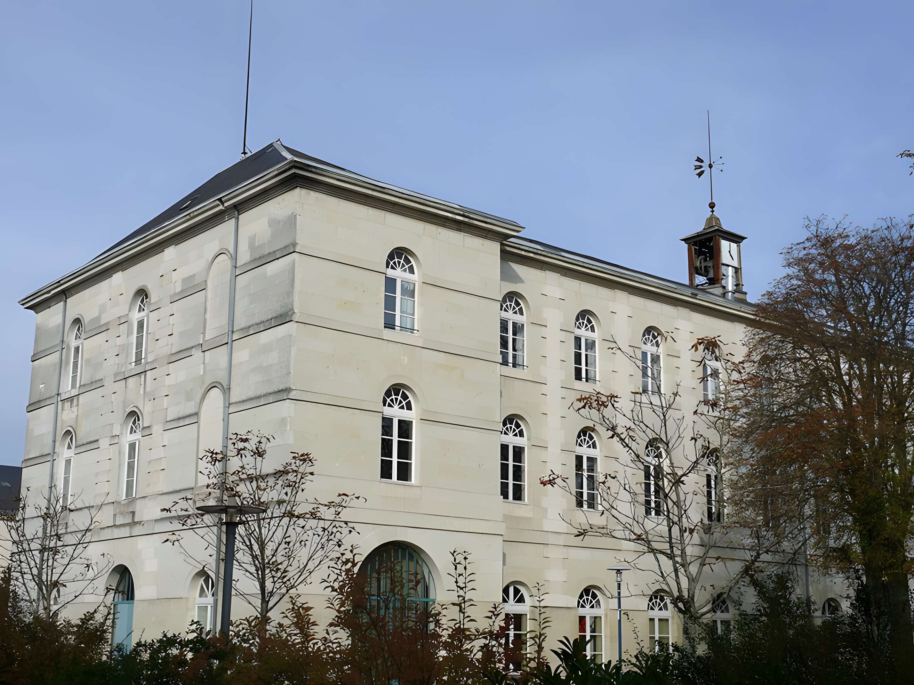 Manufacture d'armes, actuellement Musée de l'automobile