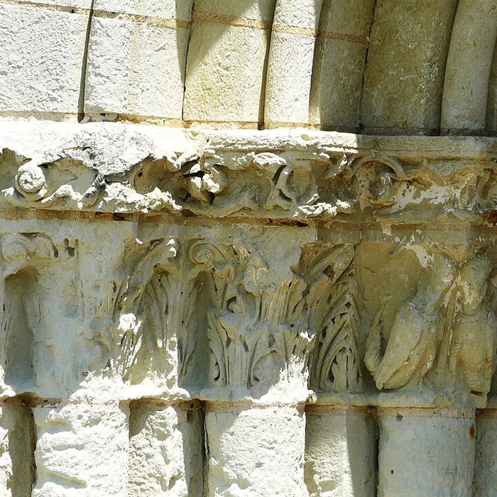 Photo de Restes de léglise Saint-Pierre