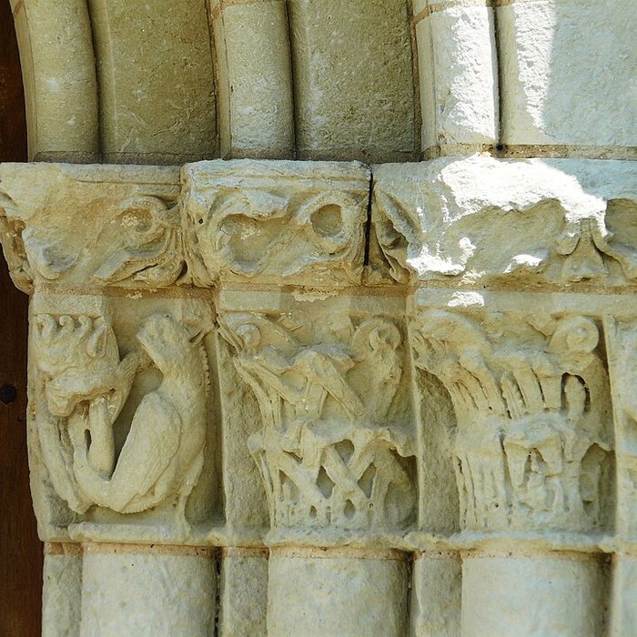 Photo de Restes de léglise Saint-Pierre