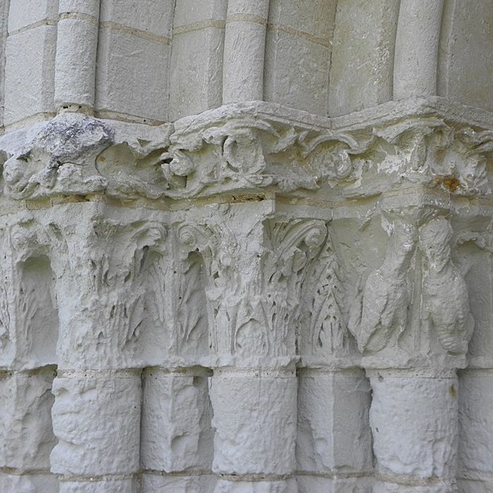 Photo de Restes de léglise Saint-Pierre