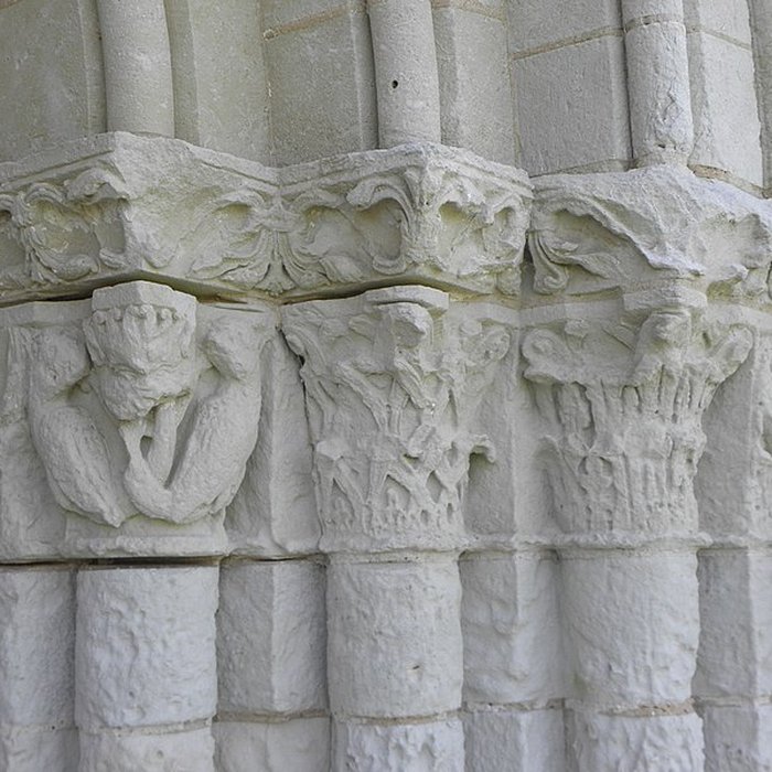 Photo de Restes de léglise Saint-Pierre