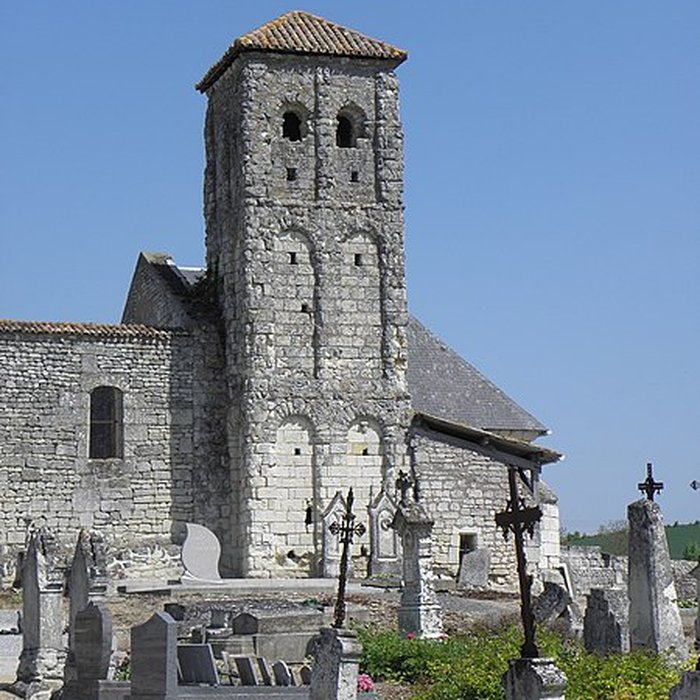 Photo de Restes de léglise Saint-Pierre
