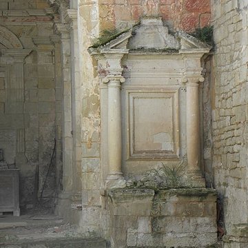 Restes de léglise Saint-Pierre