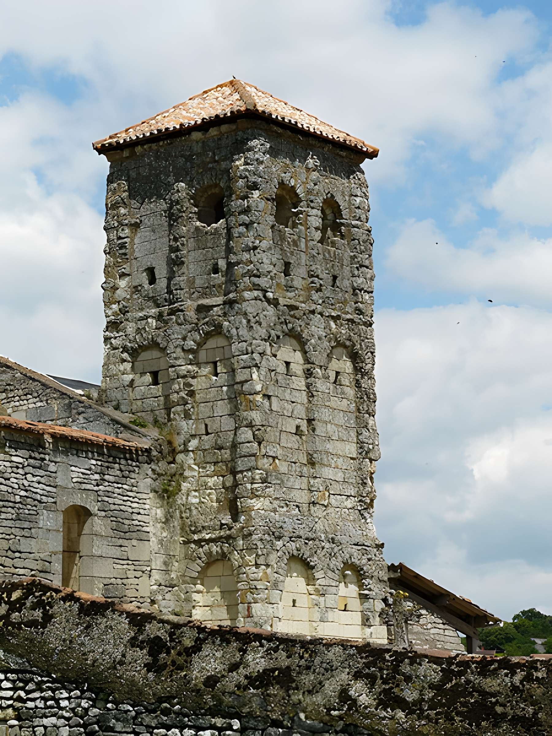 Restes de l'église Saint-Pierre