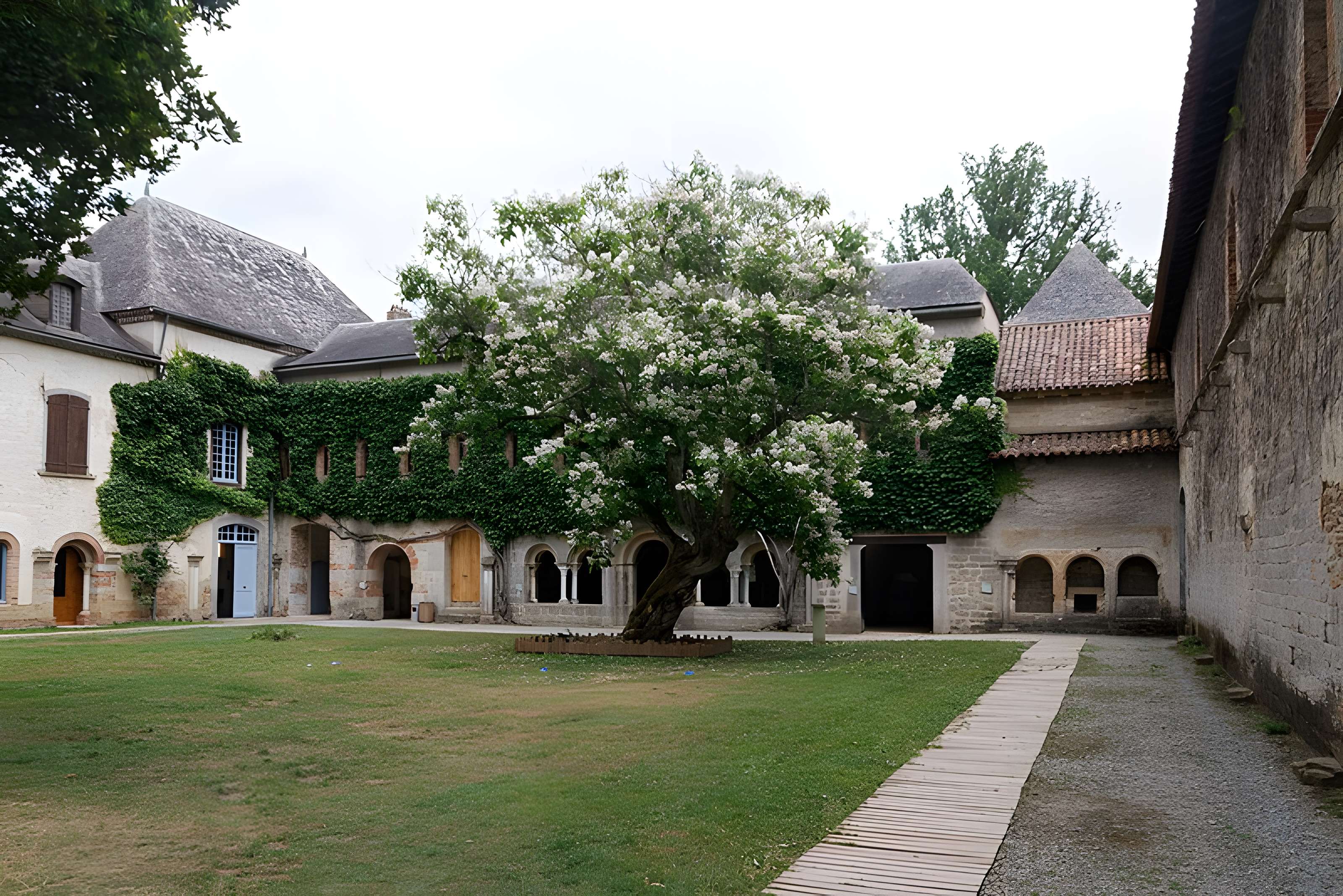 Abbaye de L'Escaladieu
