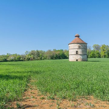 Pigeonnier du château à Assier