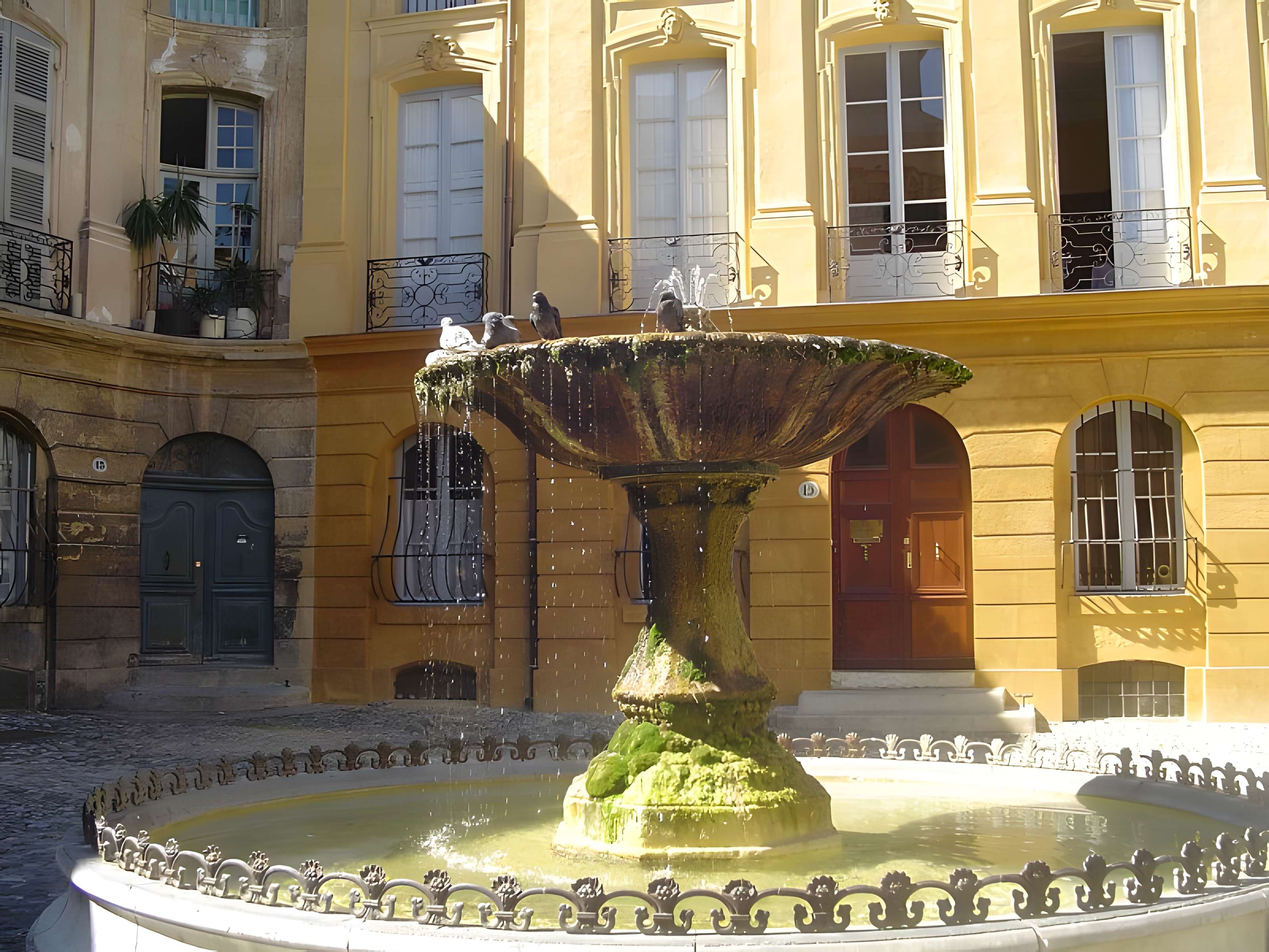 Place d'Albertas à Aix-en-Provence