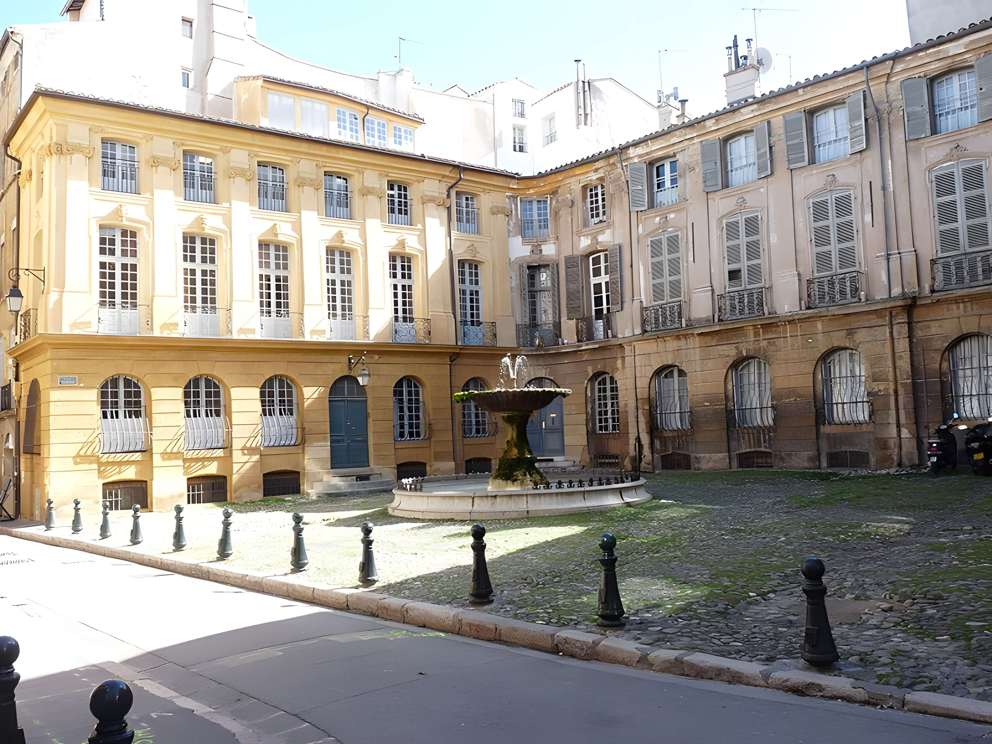 Place d'Albertas à Aix-en-Provence