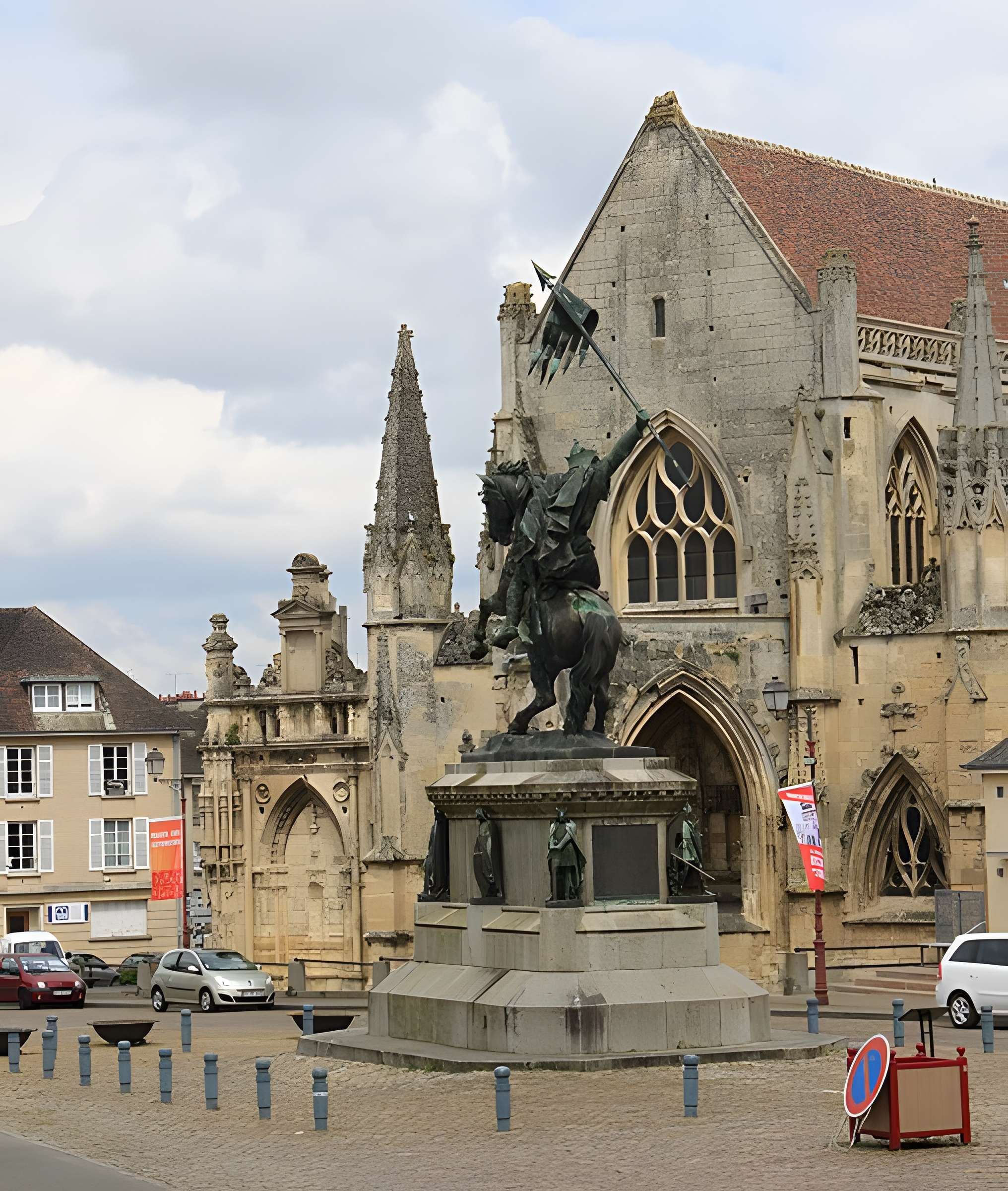 Place Guillaume-le-Conquérant de Falaise