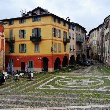 Place Saint-Michel de Sospel