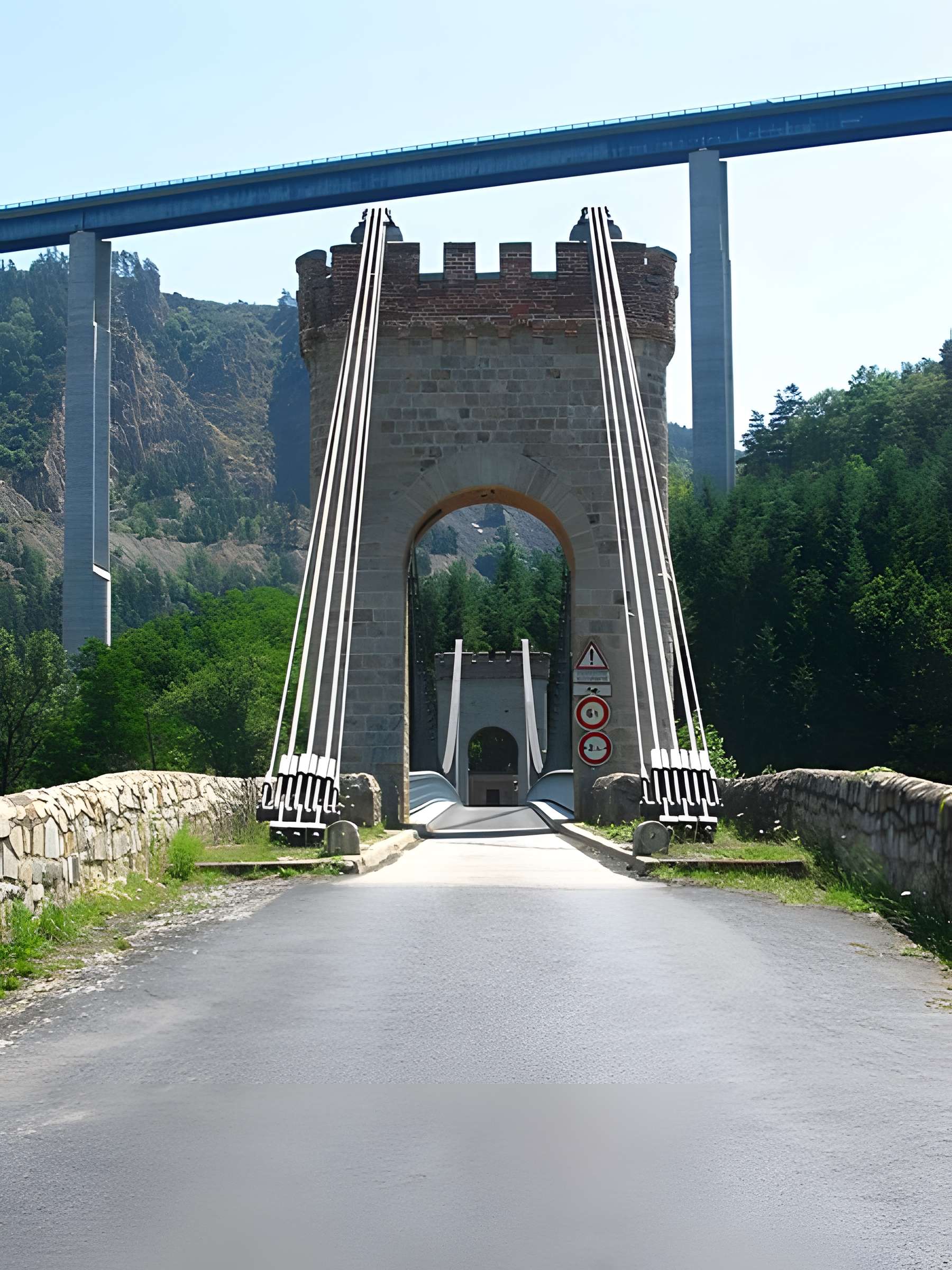 Pont de Confolent (également sur commune de Beauzac)