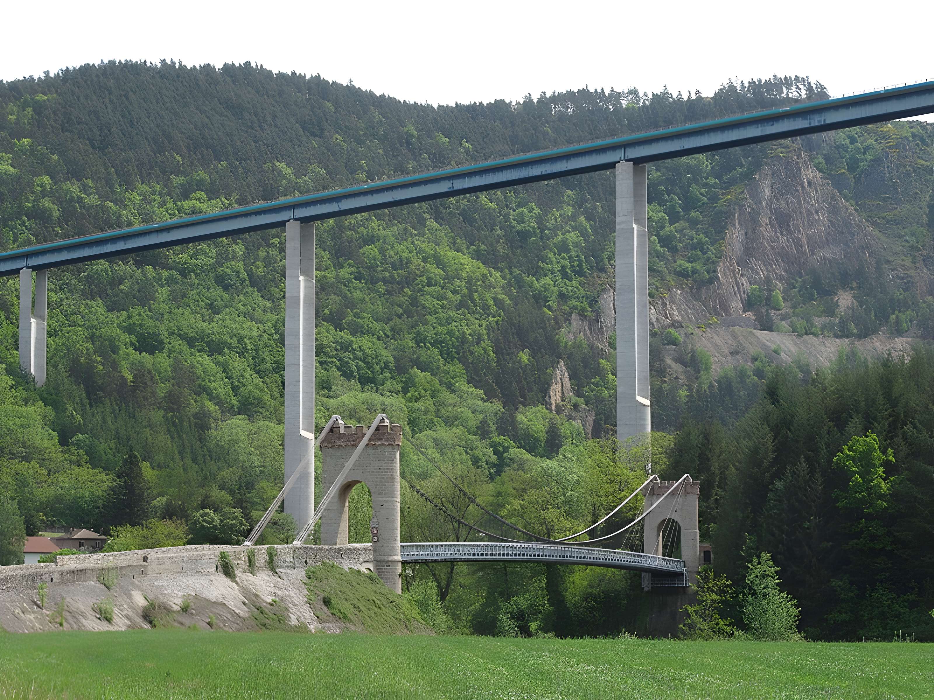 Pont de Confolent (également sur commune de Beauzac)