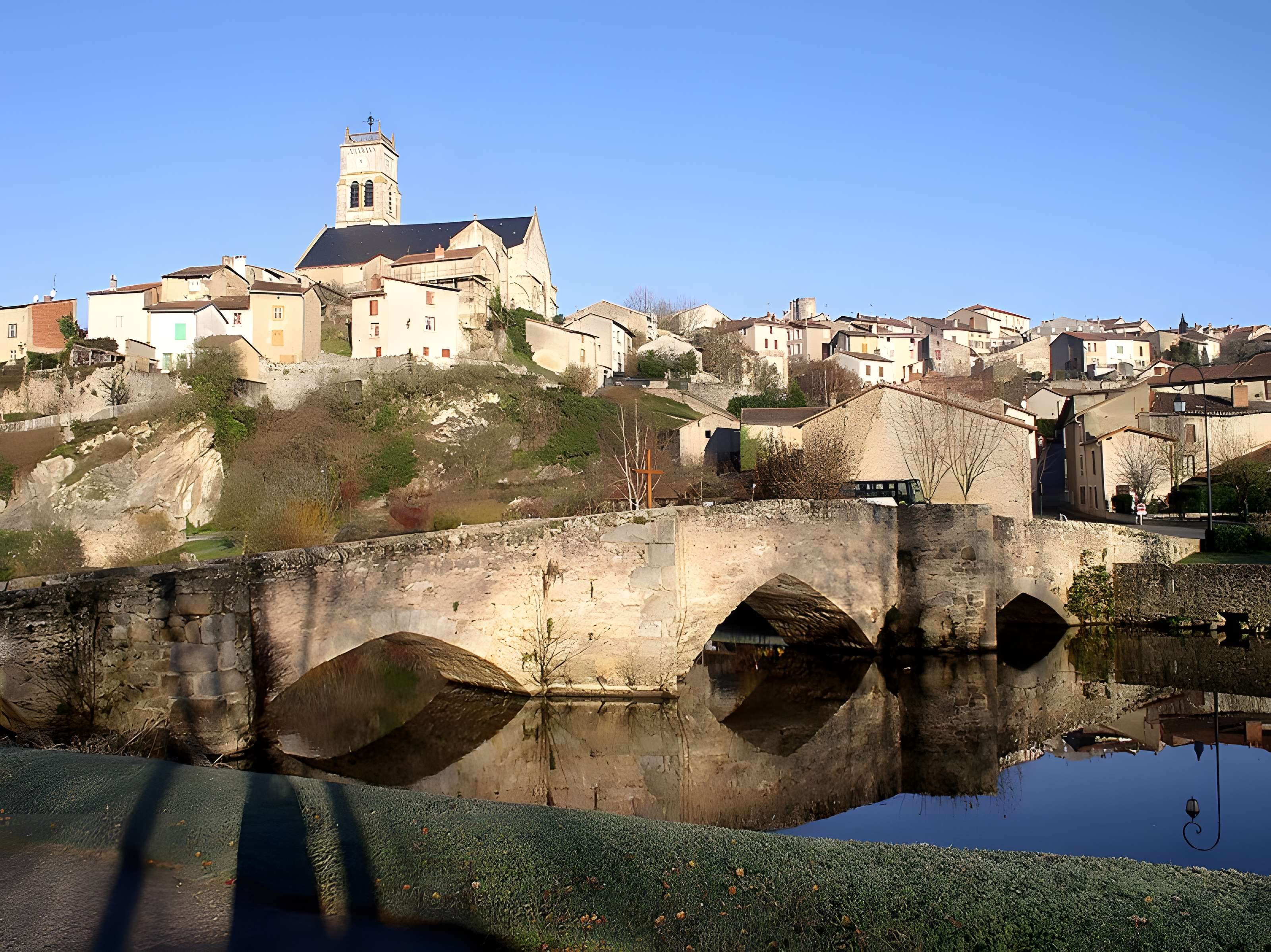 Pont de la Pierre à Bellac