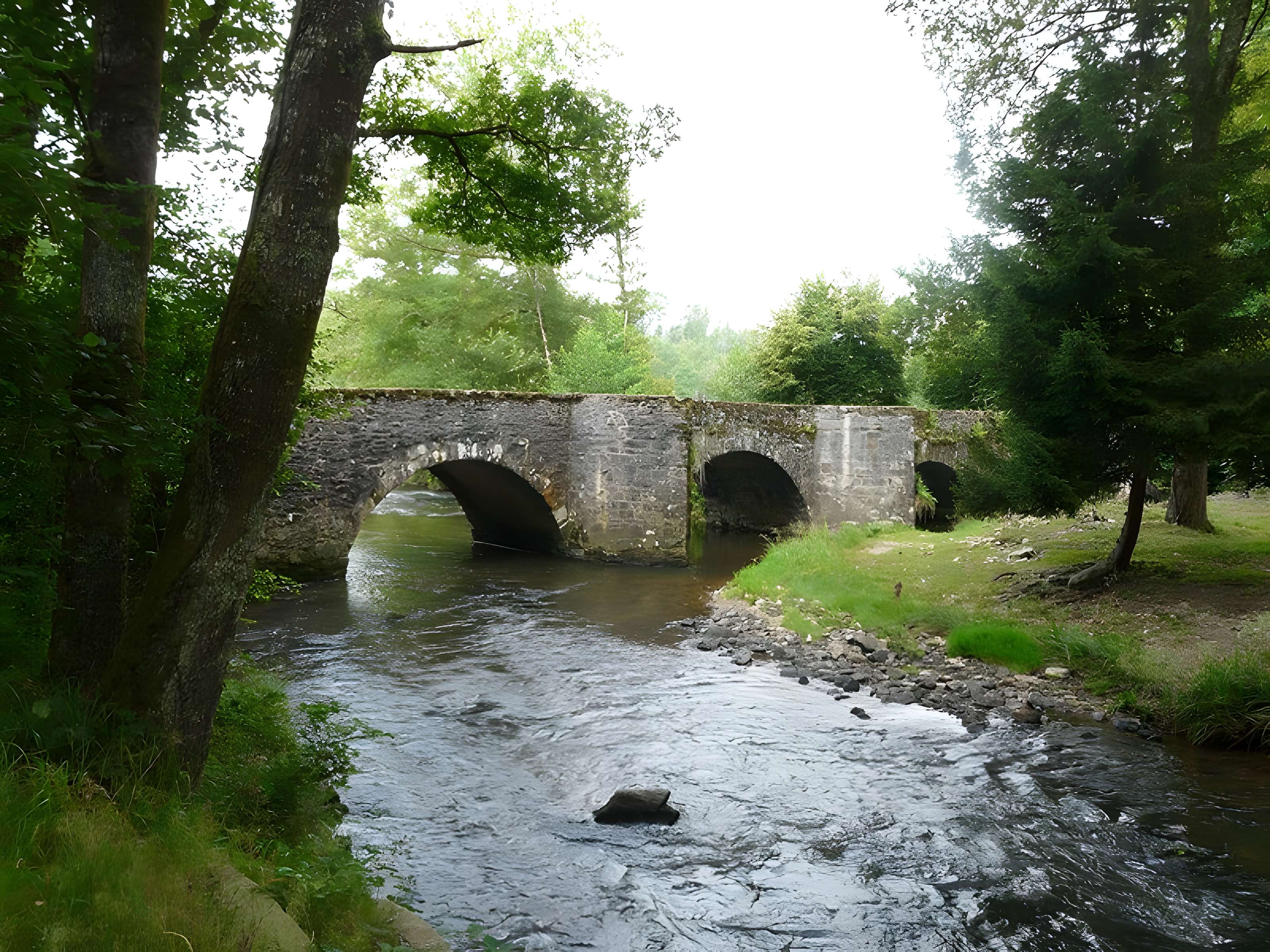 Pont de la Tour à Jumilhac-le-Grand 