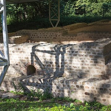 Substructions gallo-romaines et vestiges de thermes