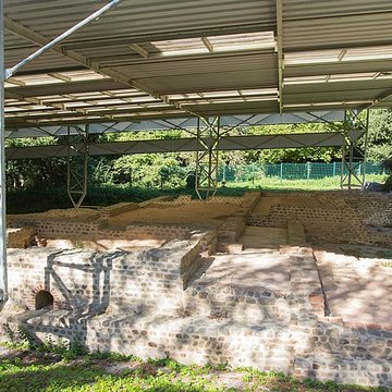 Substructions gallo-romaines et vestiges de thermes