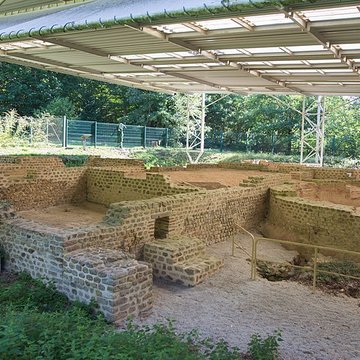 Substructions gallo-romaines et vestiges de thermes