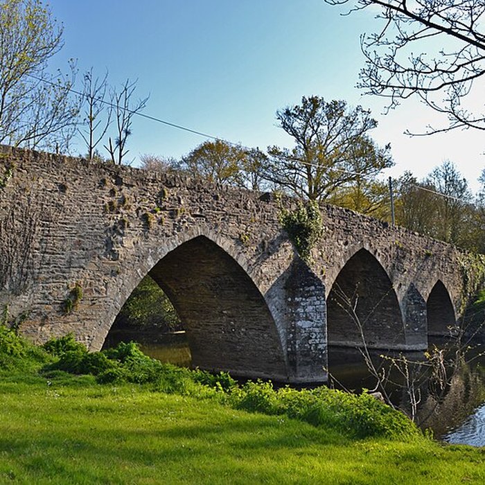Photo de Pont de Sénard à Saint-Hilaire-de-Loulay
