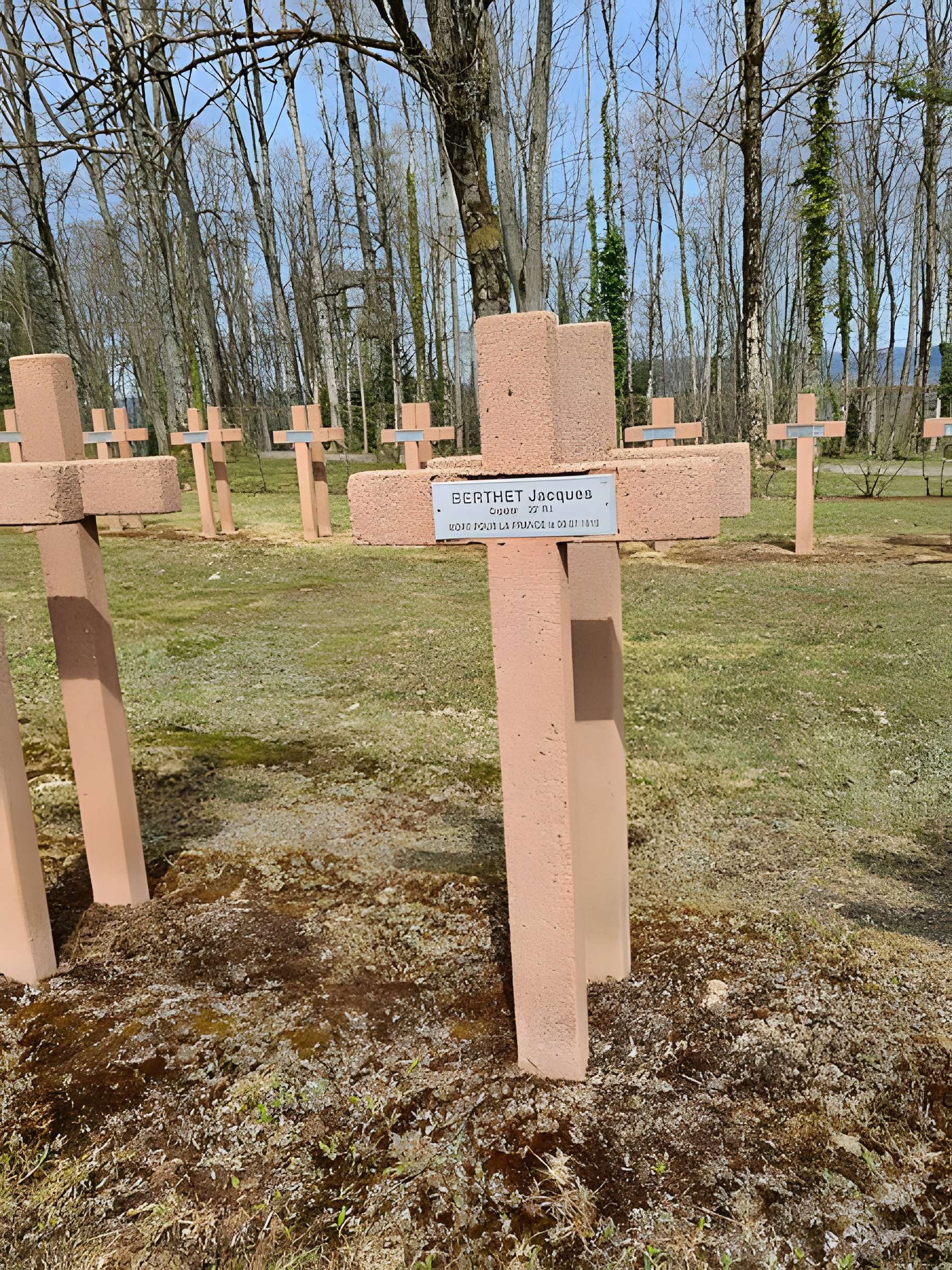 Nécropole nationale de la Fontenelle