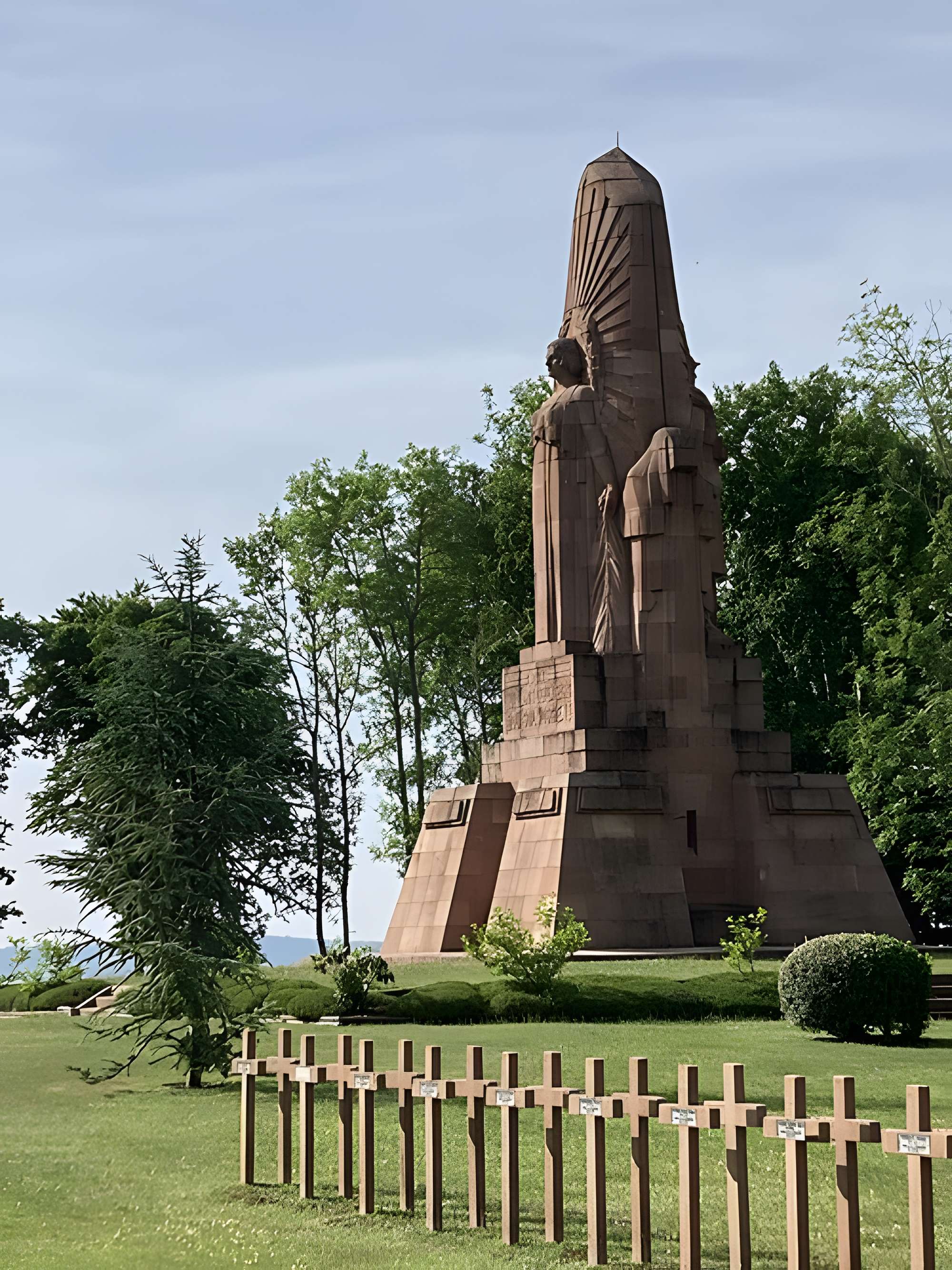 Nécropole nationale de la Fontenelle