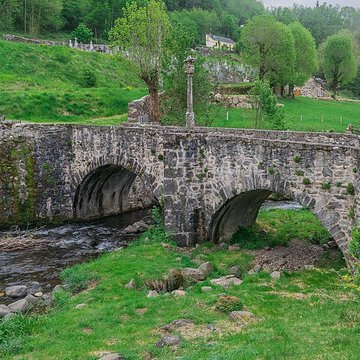Pont des Pèlerins de Saint-Chély-dAubrac