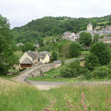 Pont des Pèlerins de Saint-Chély-dAubrac
