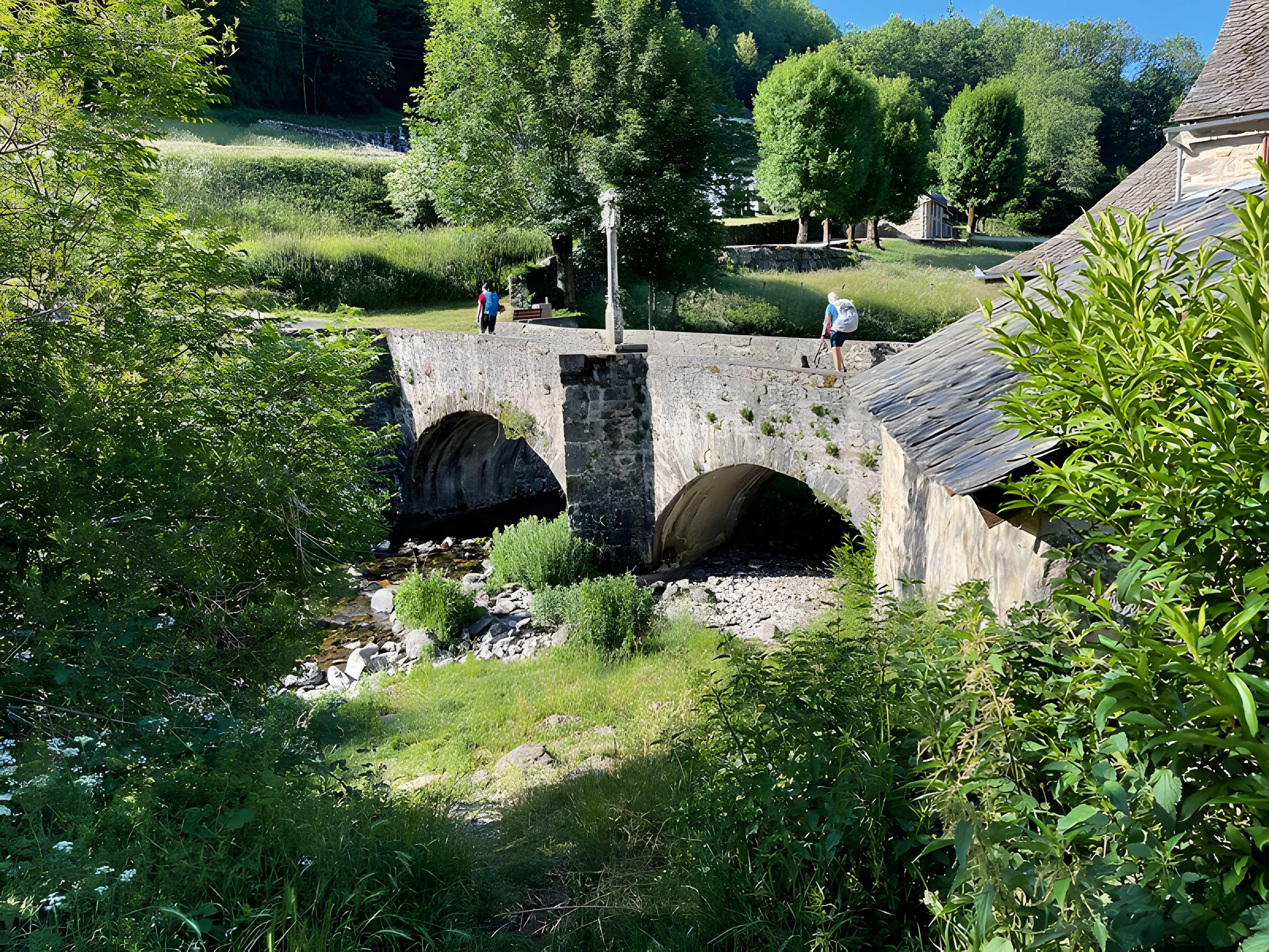 Pont des Pèlerins de Saint-Chély-d'Aubrac