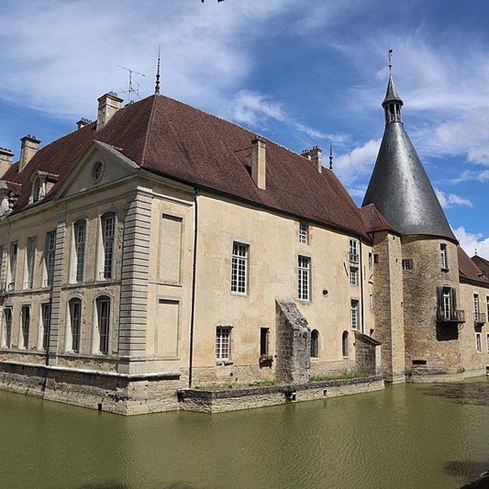 Photo de Château de Commarin