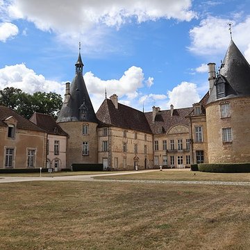 Château de Commarin