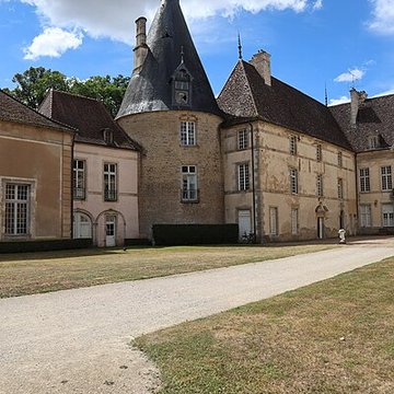 Château de Commarin