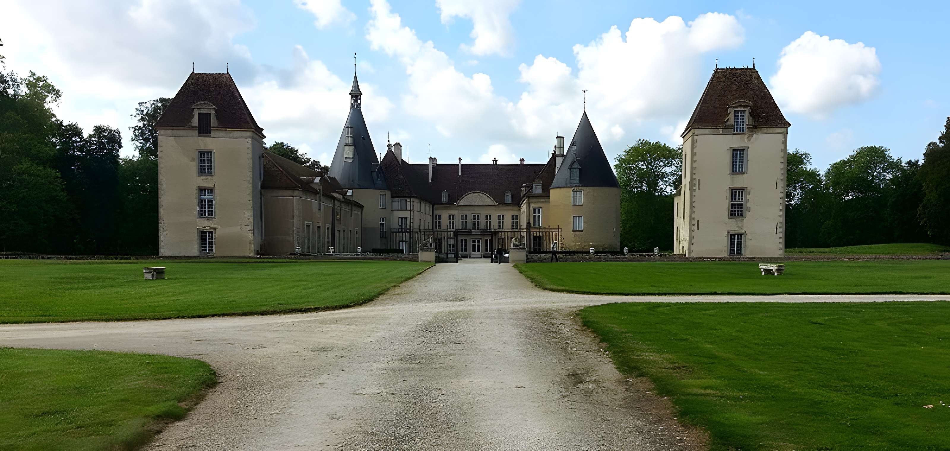 Château de Commarin