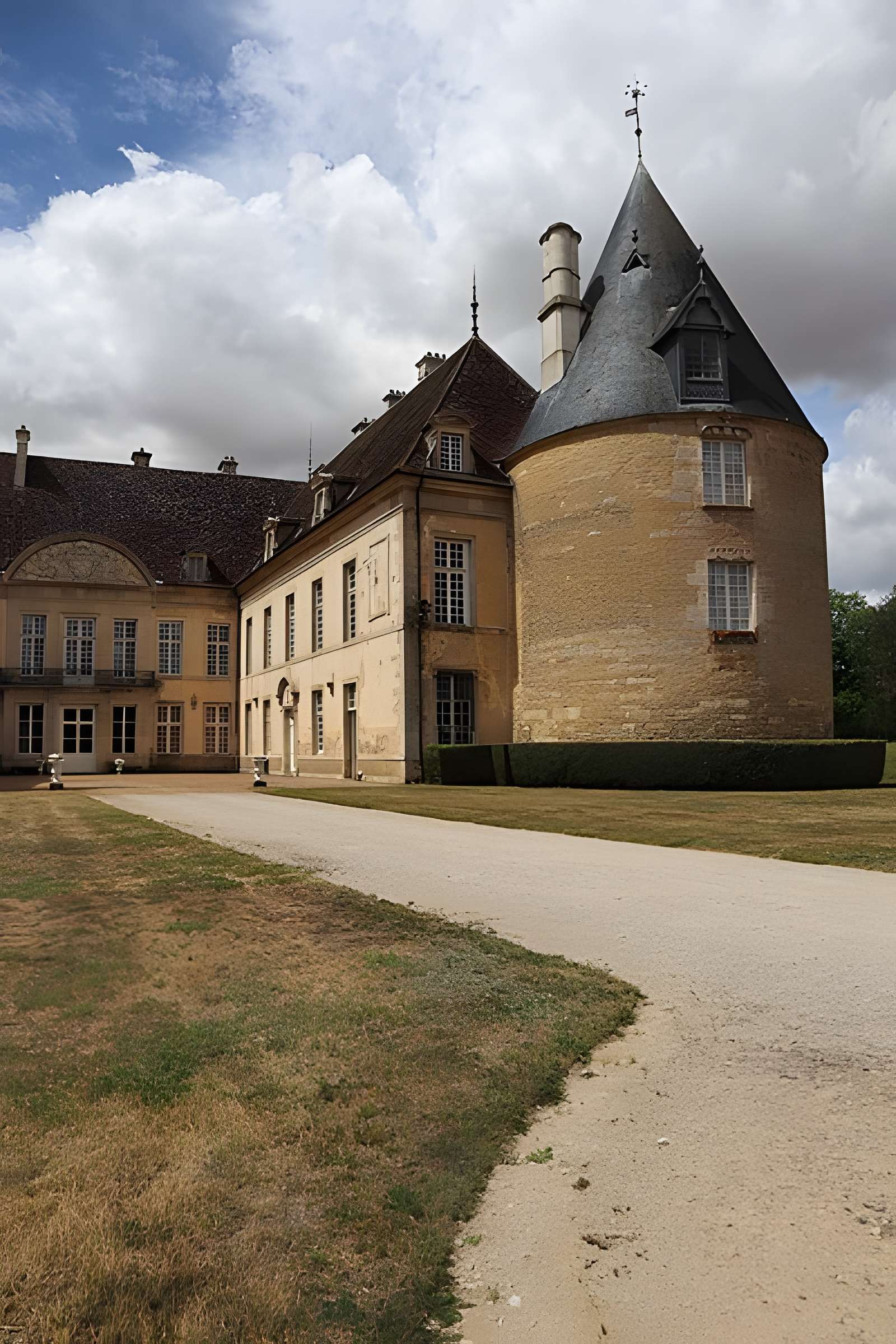 Château de Commarin