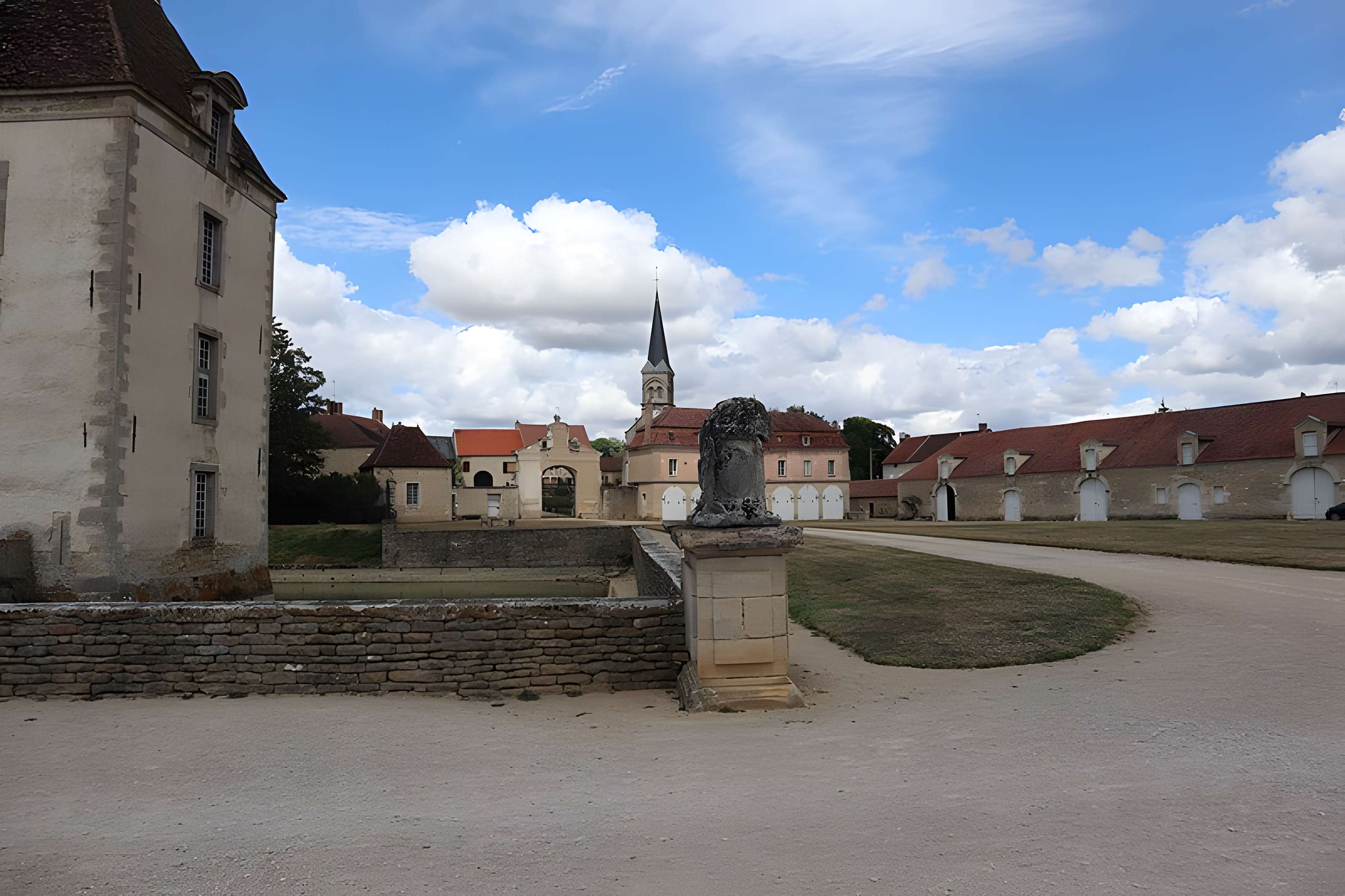 Château de Commarin