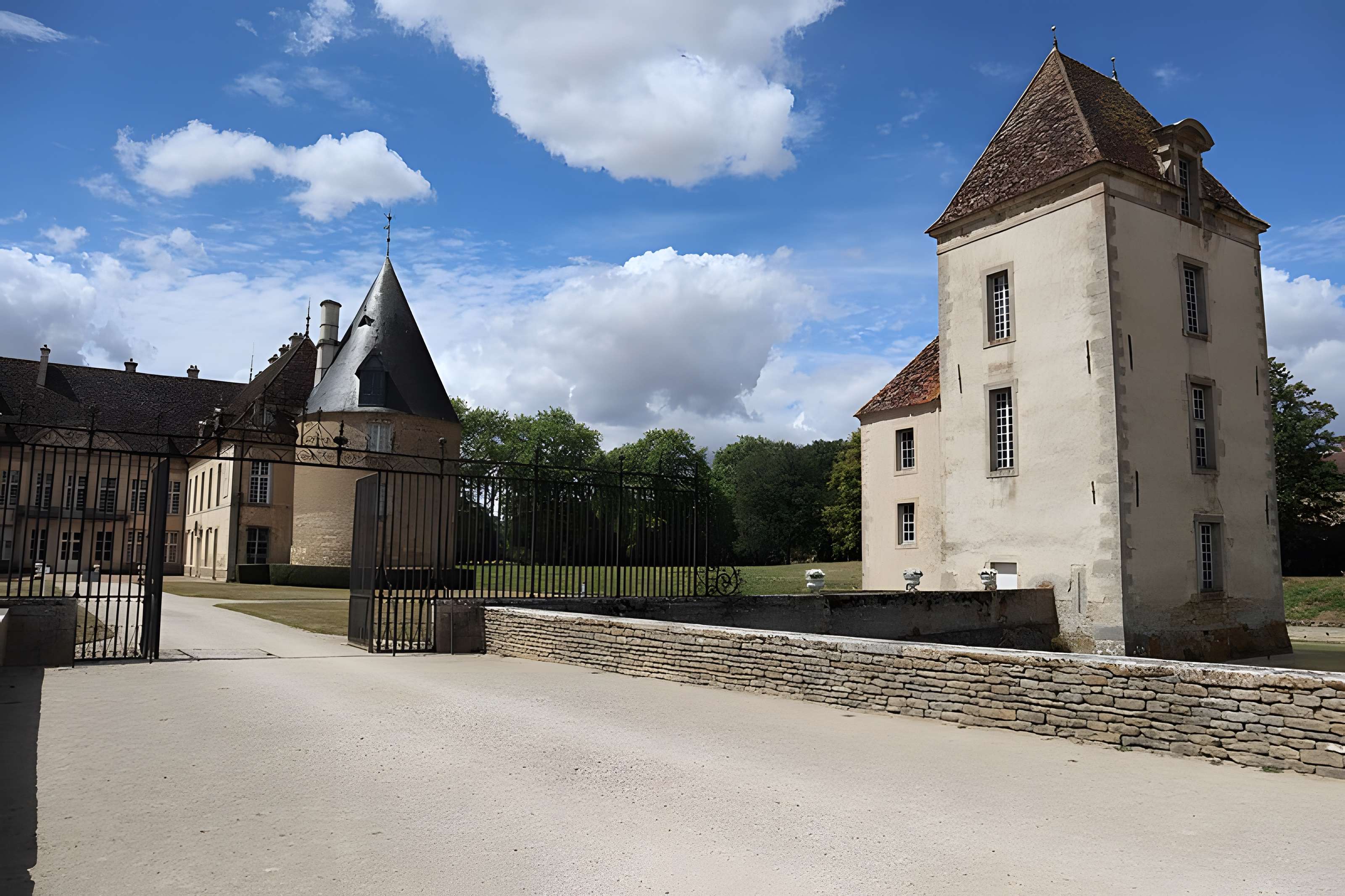 Château de Commarin